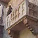 Casa di Giulietta: come visitarla davvero, tra mito, spazi e tempi giusti