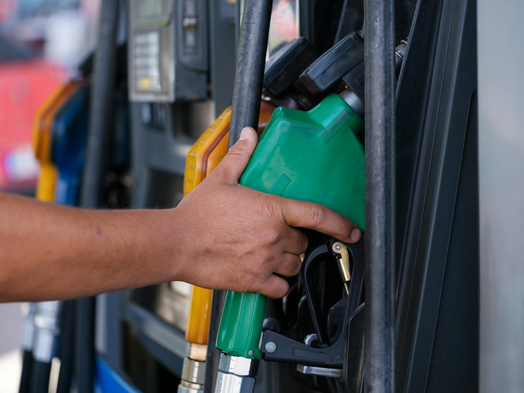 Caro carburanti, Unatras attende misure per l’autotrasporto