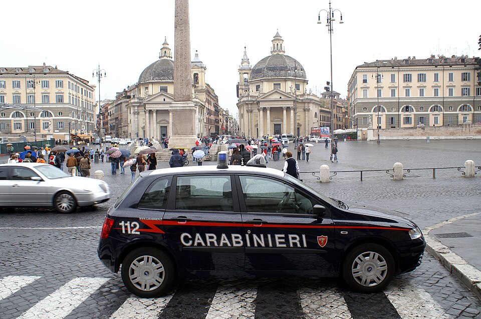 Verona, finta carabiniera tenta truffa a un’anziana: arrestata