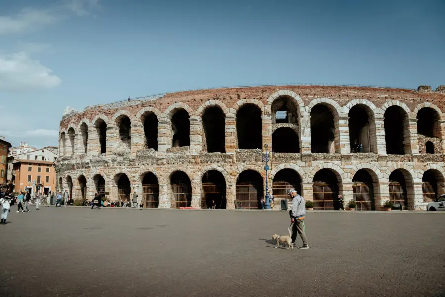 Verona, Turandot: debutta il costume di plastica riciclata