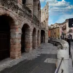 Itinerario a piedi nel centro di Verona: percorso essenziale tra storia, piazze e fiume